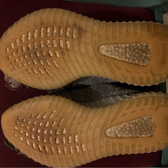 Yeezy 350 Zyon V2 - Picture 3 of 9